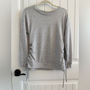 Super cute size medium ultra soft sweater with amazing details!